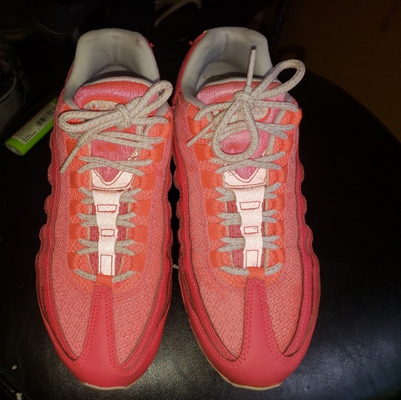 🔥🔥Tropical Punch Nike Air Max🔥Womens Size 7 - Picture 3 of 4